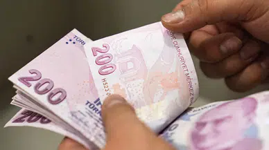 DİSK-AR: Geçen ay asgari ücret 2 bin 819 lira eridi
