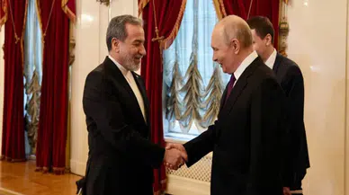 Tahran ve Moskova Hattında Kritik Zirve: Arakçi ile Putin Stratejik İş Birliğini Görüştü