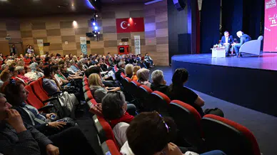 Usta Sanatçı Cahit Berkay Manisalılarla Buluştu