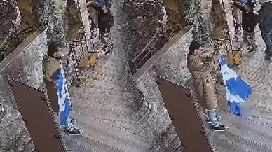 Ayasofya'da Bayrak Provokasyonu! 2 Şüpheli Tutuklandı