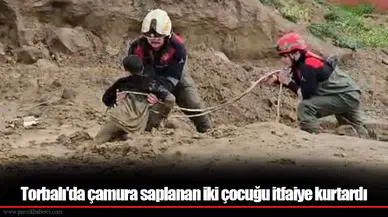 Torbalı'da çamura saplanan iki çocuğu itfaiye kurtardı