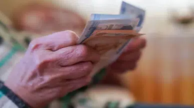 İzmir'de milyonlarca emekli için bayram müjdesi: 4 bin TL'lik ikramiye ödemesi o tarihte başlıyor