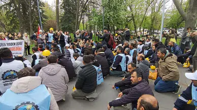 Eylem yapan Doruk Madencilik işçileri ücretsiz izne çıkardı