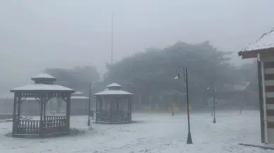 İzmir'in Yükseklerine Kar Düştü: Sırada 30 Derece Var