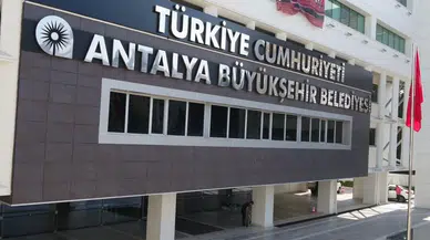 Antalya Büyükşehir Belediyesi'ne yeni operasyon: Böcek'in kuaförü gözaltına alındı