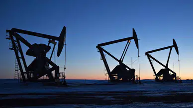 Brent petrol fiyatları yüzde 5,8 düşerek 80 dolara indi