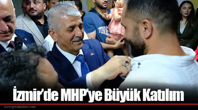 İzmir’de MHP’ye Büyük Katılım