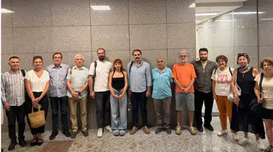 CHP'nin 'figüran' haberi şikayetiyle ifade veren gazeteciler haberlerinin arkasında durdu