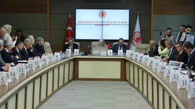 Erol Özvar, Şırnak Üniversitesi rektörü için ‘varsa şüpheniz YÖK’e bekliyorum’ dedi