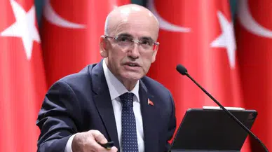 Mehmet Şimşek 7 aylık verileri duyurdu: Borç çevirme oranı düştü, faiz dışı fazla arttı
