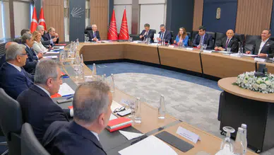 Kılıçdaroğlu MYK'sı dokuz milletvekili ile çok sayıda il başkanını disipline sevk etti