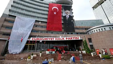 CHP MYK, Tarsus Belediye Başkanı Boltaç ve iki İBB üyesini disipline sevk etti