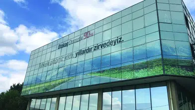 Koç Holding'e ait binaya sabah saatlerinde kurşun yağmuru