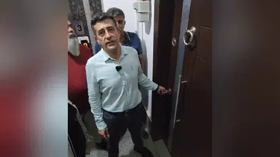 CHP'de kilit kavgası: Atanmış yönetim seçilmişleri içeri almadı
