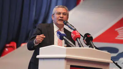 CHP'li Salıcı'dan istifalar sonrası yönetime acil kurultay çağrısı