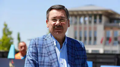 Yeni Parti, Melih Gökçek'in 1 lira 3 kuruşluk bağışını iade etti