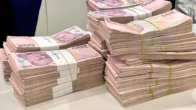 Hazine iki ihale ile 190,3 milyar lira borçlandı