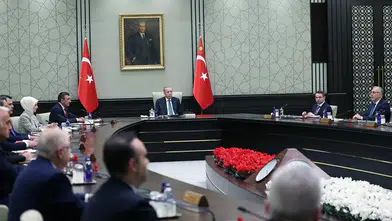 Ankara Kulislerinde Kabine Değişikliği Sinyali Güçleniyor