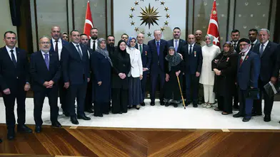 Erdoğan şehit yakınlarıyla külliyede buluştu