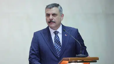 Bakan duyurdu: Okullara 30 bin bahçe görevlisi geliyor