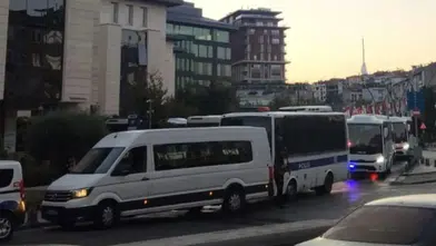 Başkanvekili seçimi öncesi Üsküdar Belediyesi polis ablukasında