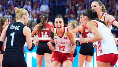 A Milli Kadın Voleybol Takımı 2026 Avrupa Şampiyonası'nda yarı finale yükseldi