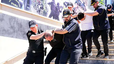 İBB'de yeni operasyon: Satın alma ve mali işler yöneticileri gözaltında