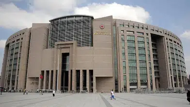 İstanbul'daki fon soruşturmasında 20 şüpheli tutuklama talebiyle sevk edildi