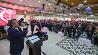 Özgür Özel: Fon vurgununda mağdur AK Partili, sen bizimle aynı taraftasın