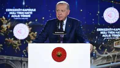 Erdoğan: Boğazlarına kadar yolsuzluğa batmışlar, önce para kulelerinin hesabını versinler