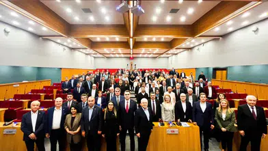 Yeni Parti İzmir Büyükşehir Belediye Meclis Üyeleri toplandı