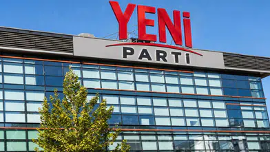 Anayasa Mahkemesi yarın YENİ Parti'nin ismine karar verecek