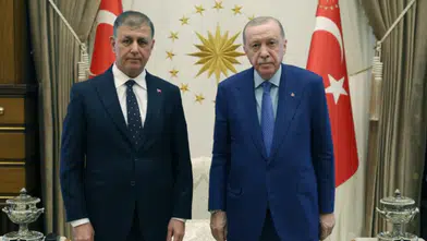 Cemil Tugay AK Parti'ye katılıyor, Erdoğan rozet takacak