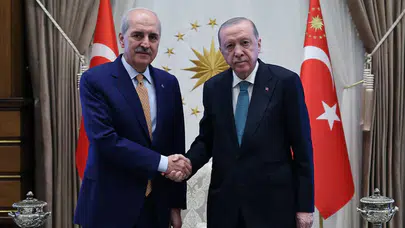 Erdoğan çerçeve yasa sonrası Kurtulmuş'u külliyede kabul etti