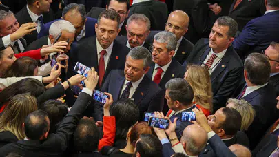 Meclis’te 23 Nisan gerilimi: Özgür Özel, Erdoğan ile tokalaşmadan salondan ayrıldı