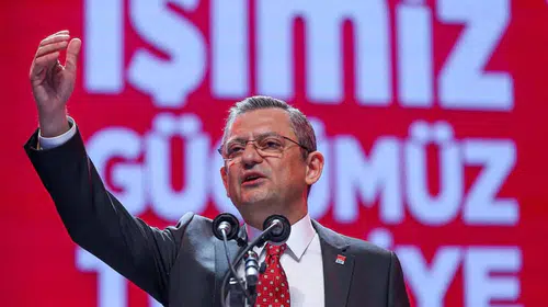 Özgür Özel'den üç şehre kritik çıkarma: Görevden alınan başkanı ziyaret edecek