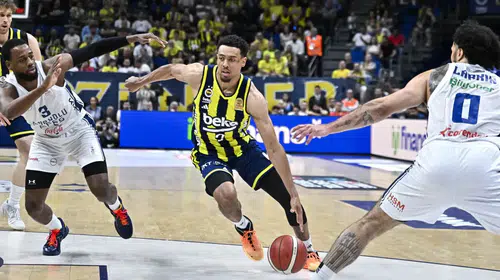 Fenerbahçe Beko’dan final için dev adım! Seride farkı ikiye çıkardı...