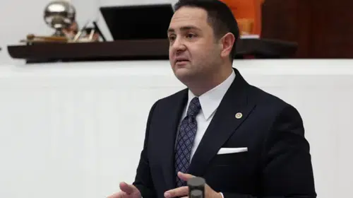 Umut Akdoğan ihraç istemine sosyal medyadan tepki gösterdi