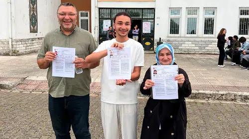 Ordu'da anne, baba ve oğul aynı okulda YKS heyecanı yaşadı