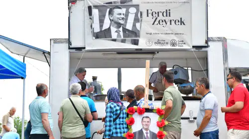 Büyükşehir’den Ferdi Zeyrek Anısına 17 İlçede Lokma Hayrı