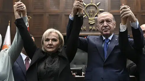 CHP'den AK Parti'ye katılan Nimet Özdemir "mecbur kaldım" dedi