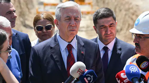 Mansur Yavaş'tan parti değiştiren başkanlara tepki