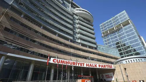 CHP'de grup başkanvekilliği seçimi sonrası protesto iddiası