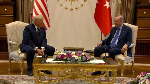 ABD Başkanı Trump: "Türkiye'ye tüm yaptırımları kaldırıyoruz."
