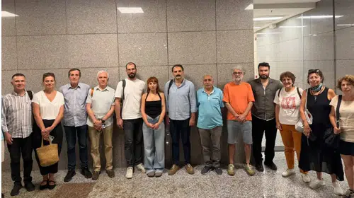 CHP'nin 'figüran' haberi şikayetiyle ifade veren gazeteciler haberlerinin arkasında durdu