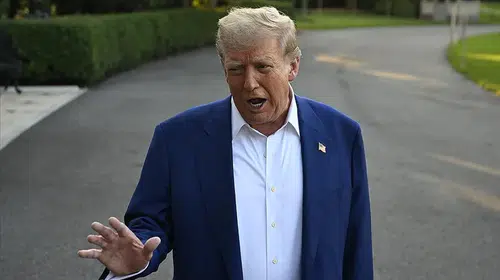 Trump: İran'ı bu gece ve yarın "çok sert vuracağız"