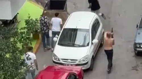 İzmir'de işletmeye tüfekle saldıran iki şüpheli yakalandı
