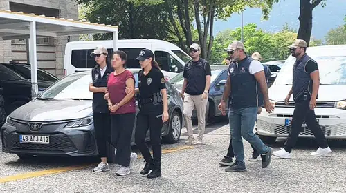 Burkay Karatepe'nin ablası FETÖ üyeliğinden cezaevine gönderildi