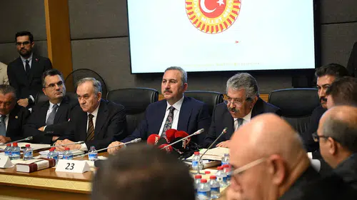 Meclis'te çerçeve yasa teklifi komisyondan geçti, muhalefetin demokratikleşme önergeleri reddedildi