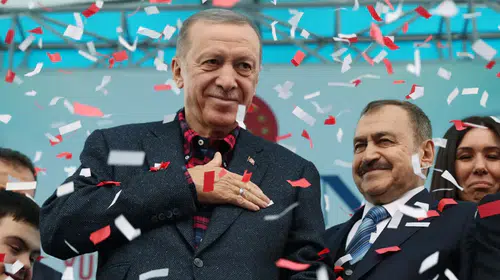 Eski Bakan Veysel Eroğlu anlattı: Kapatma davasında AYM üyesine 'evlatlıktan ret' baskısı